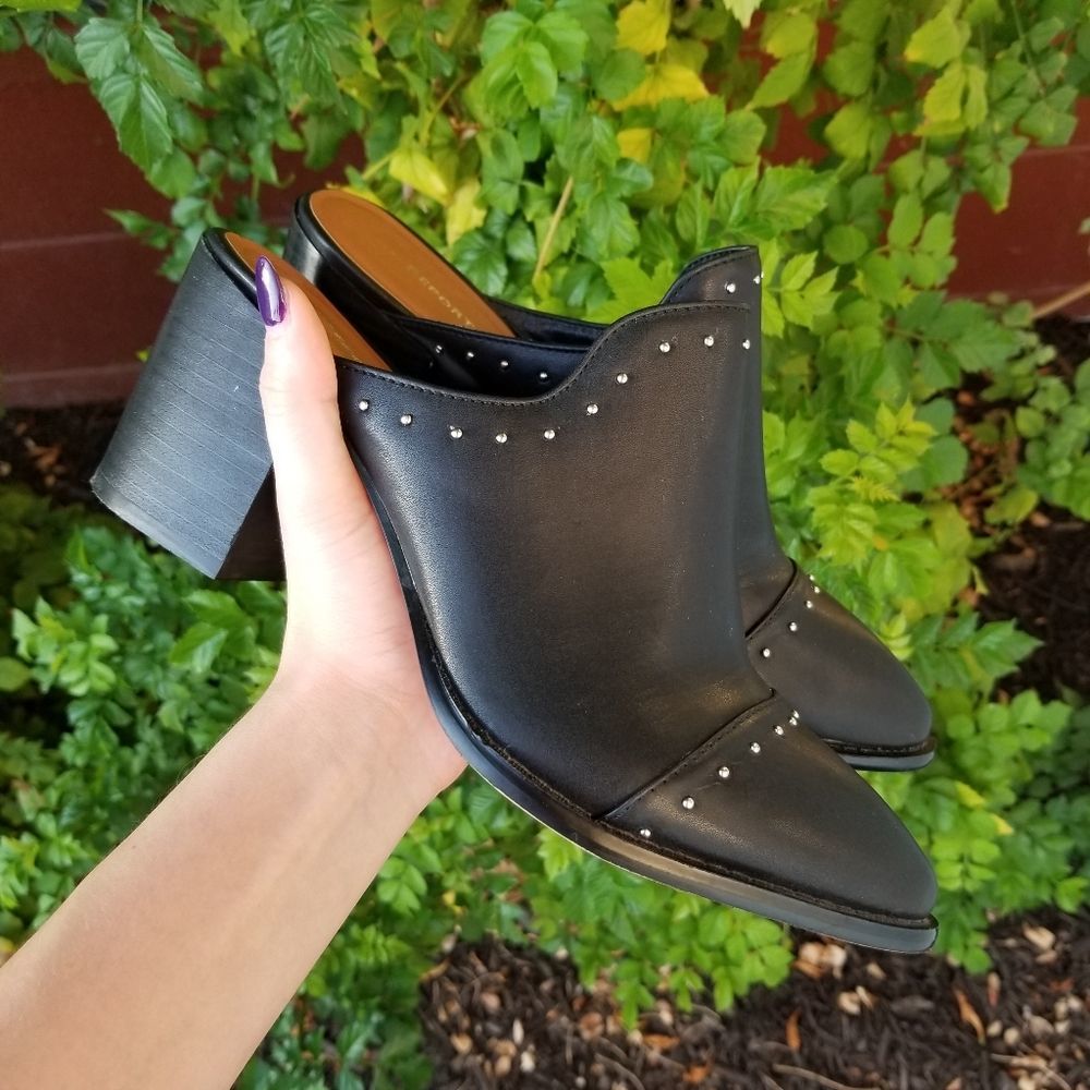 Black Report Heels